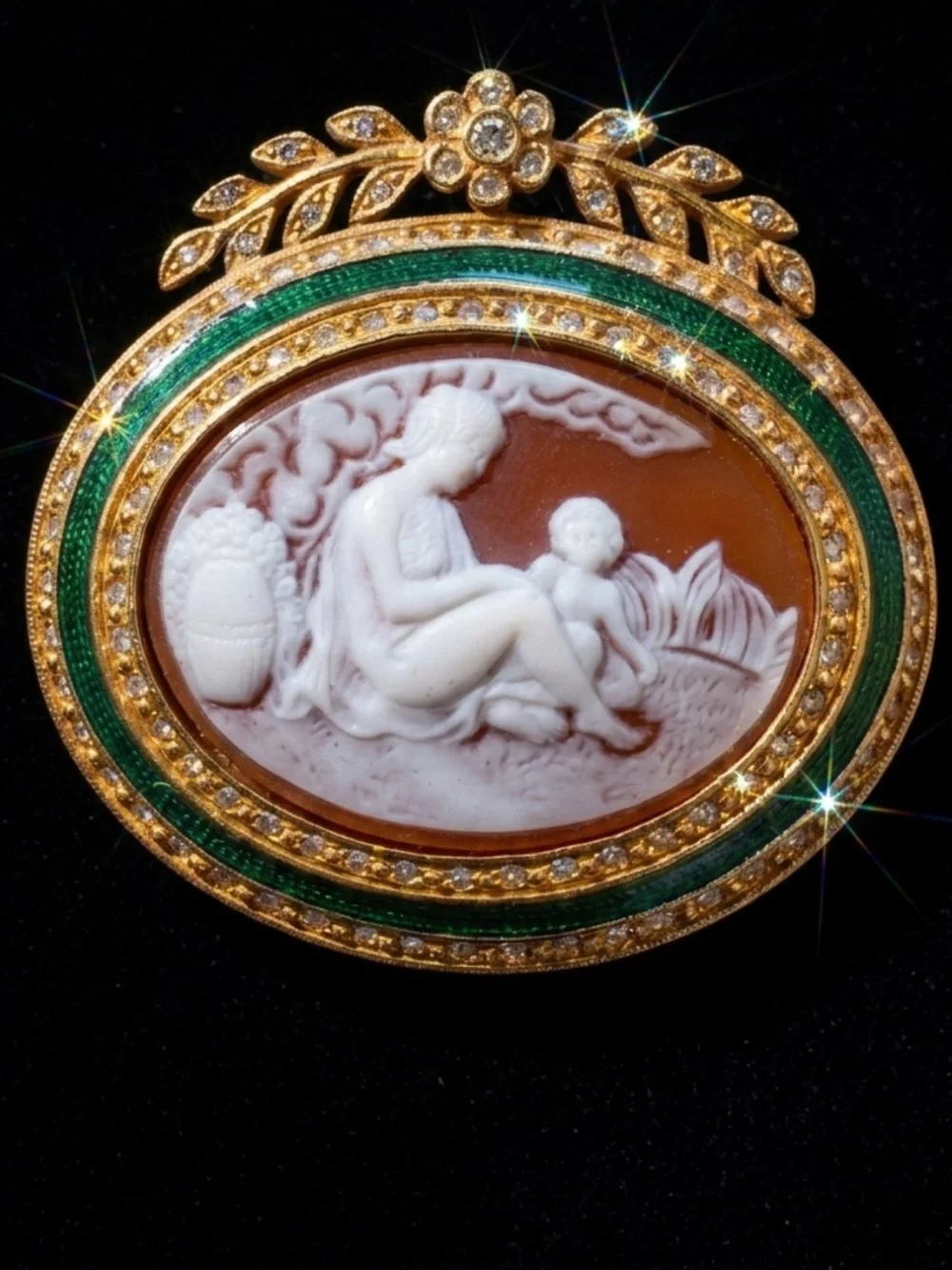 #40 Vintage Joan Rivers Classics Collection Mother & Child Cameo Brooch